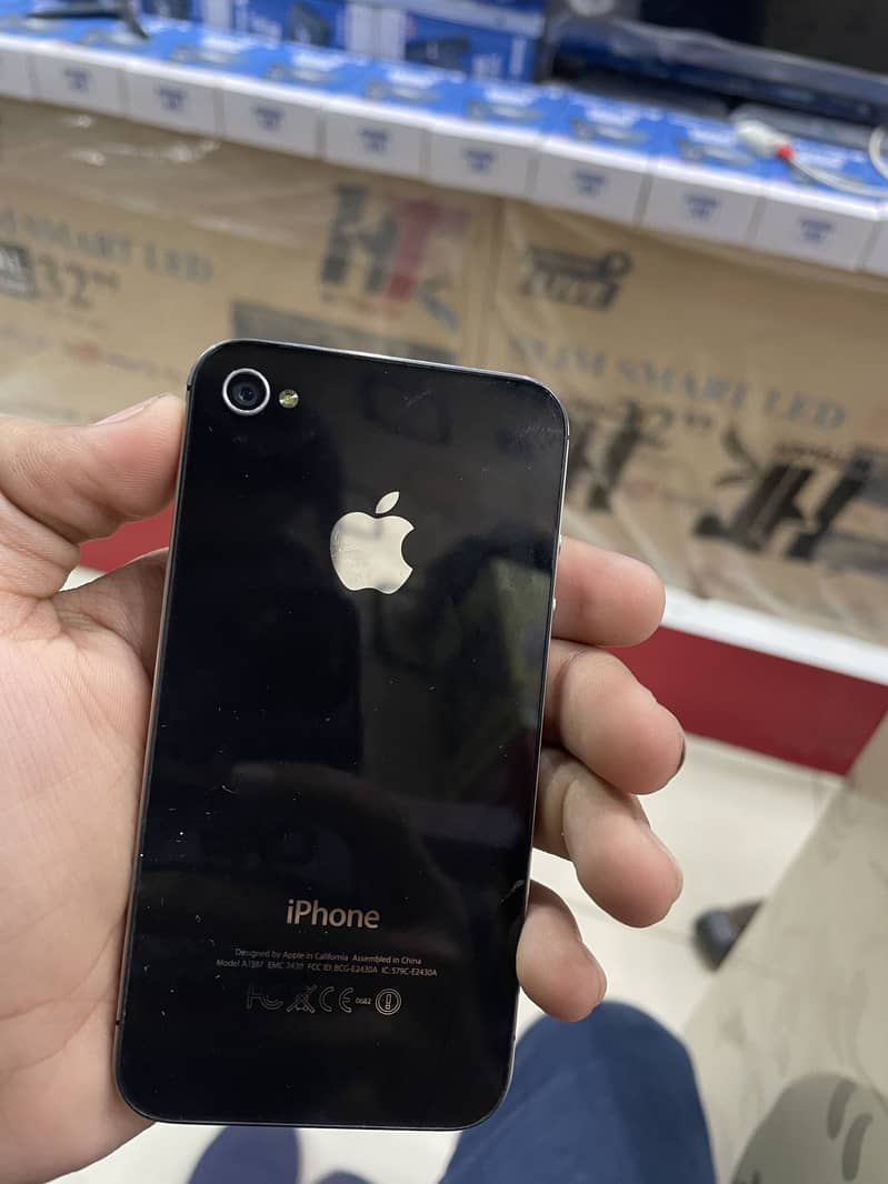 iPhone 4 0