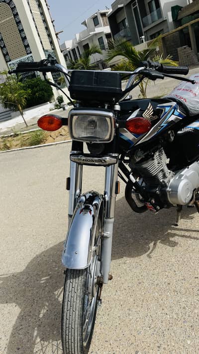 Honda CG 125 unregistered WhatsApp only 03292264339