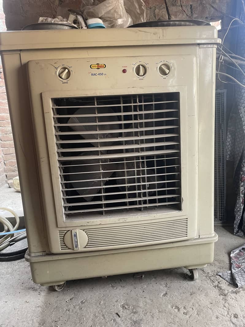 Plastic body full size cooler 0