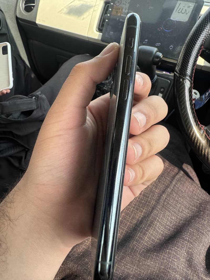 Iphone 11 pro 2