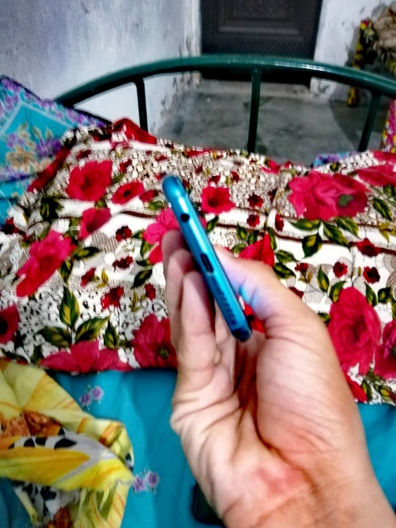 Honor 10 3