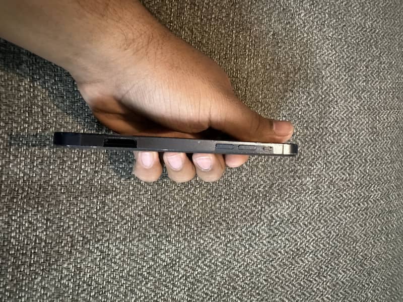 iPhone 12 Pro 3