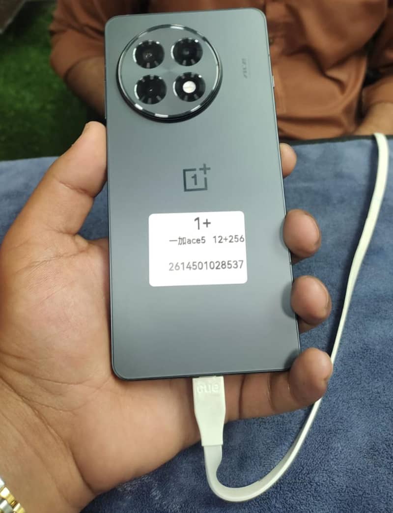One Plus 13R ace5 0