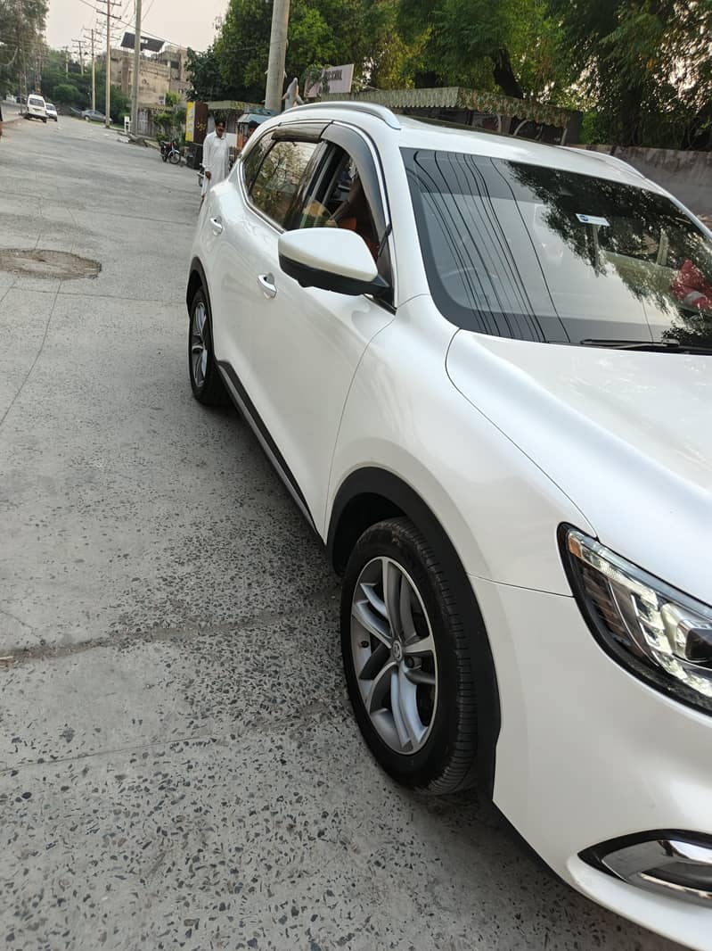 MG HS 6