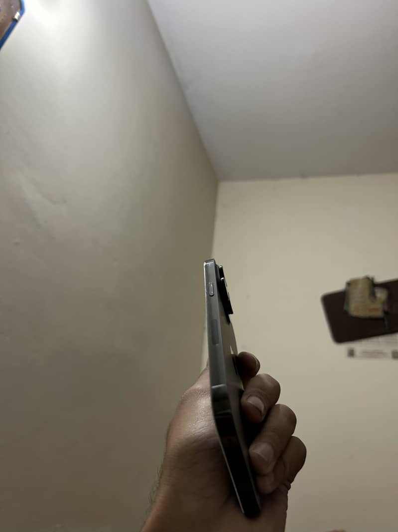 Iphone 14 pro max 2