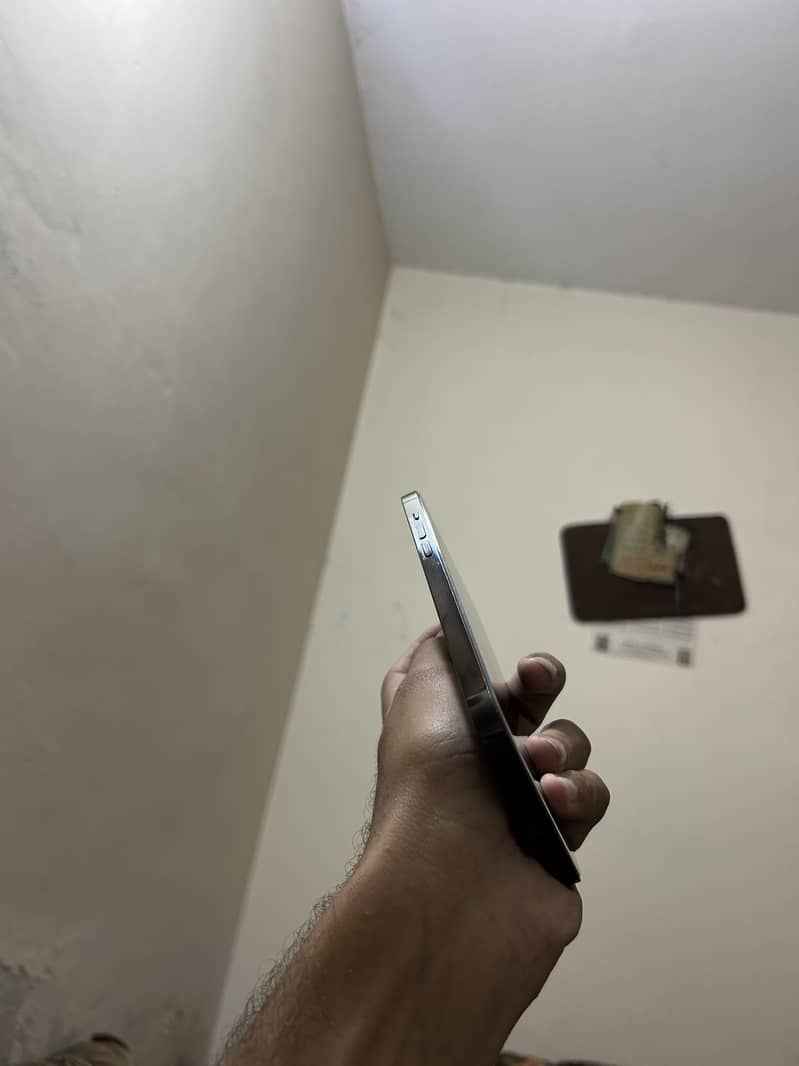 Iphone 14 pro max 7