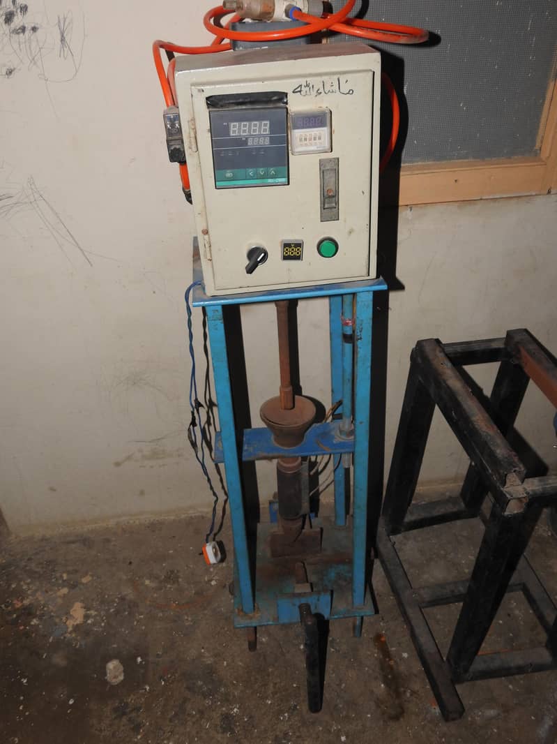 data cable molding machine semi Auto 4