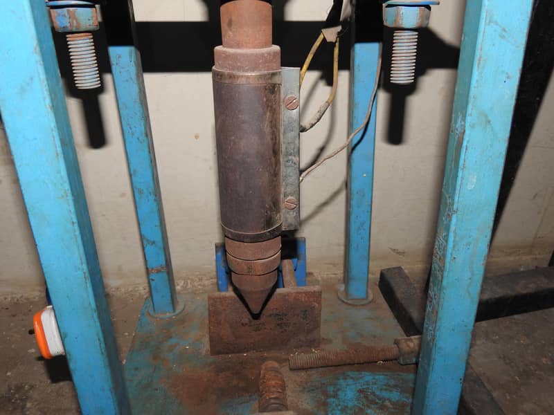 data cable molding machine semi Auto 6