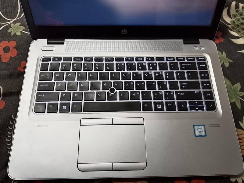 HP Laptop Eitebook 10