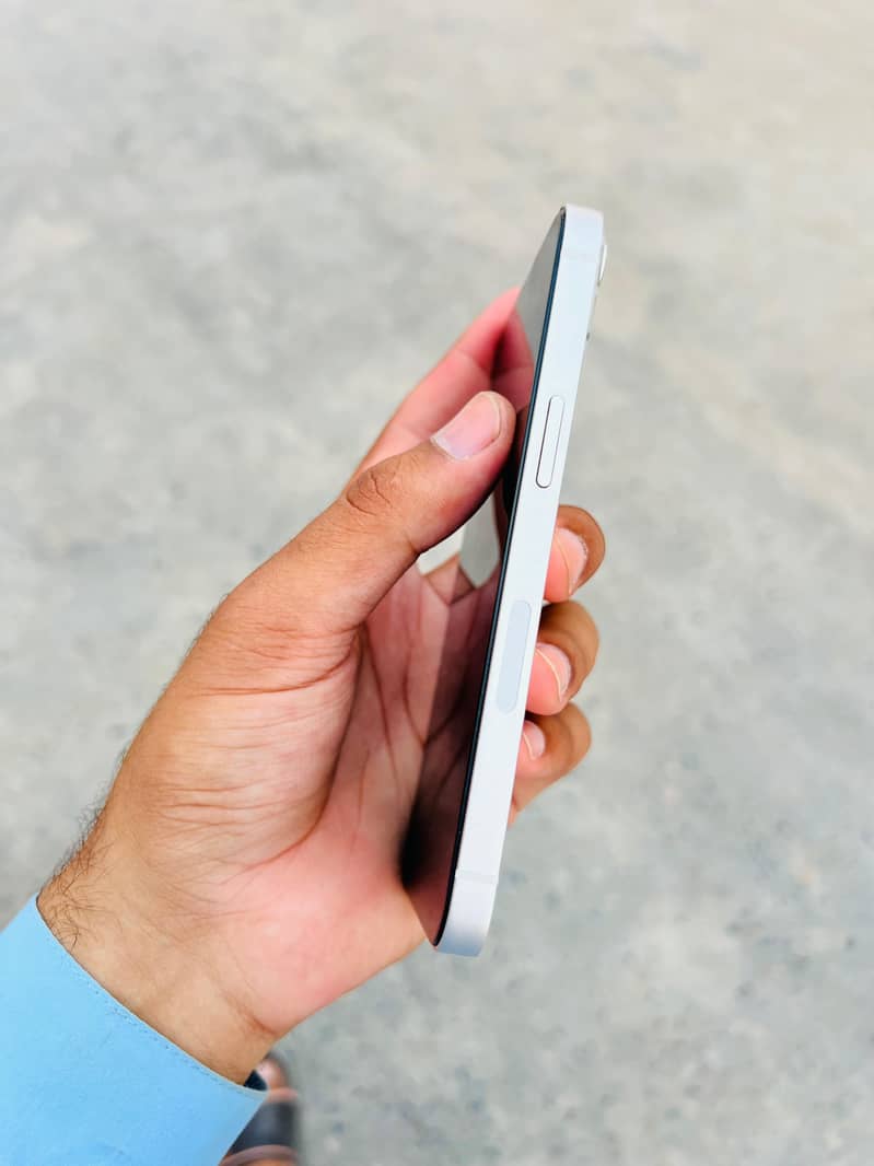 iphone 13 2