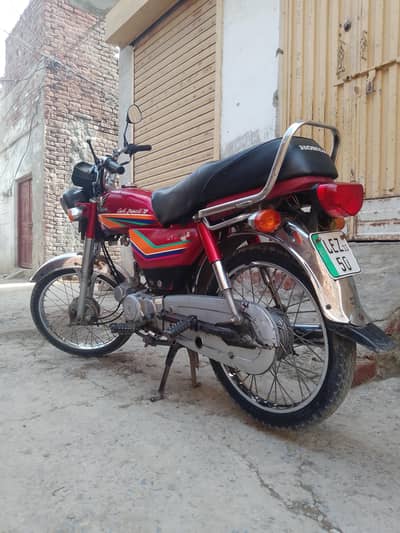 Honda 70 2011 model excellent condition