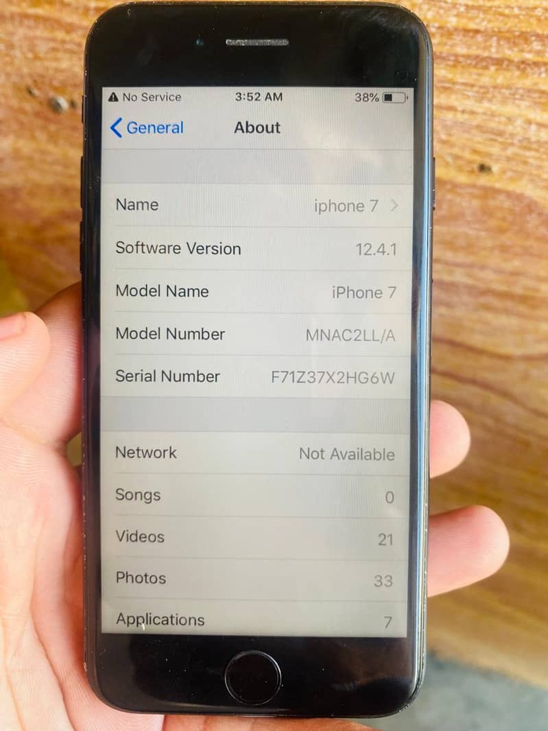 iPhone 7 4