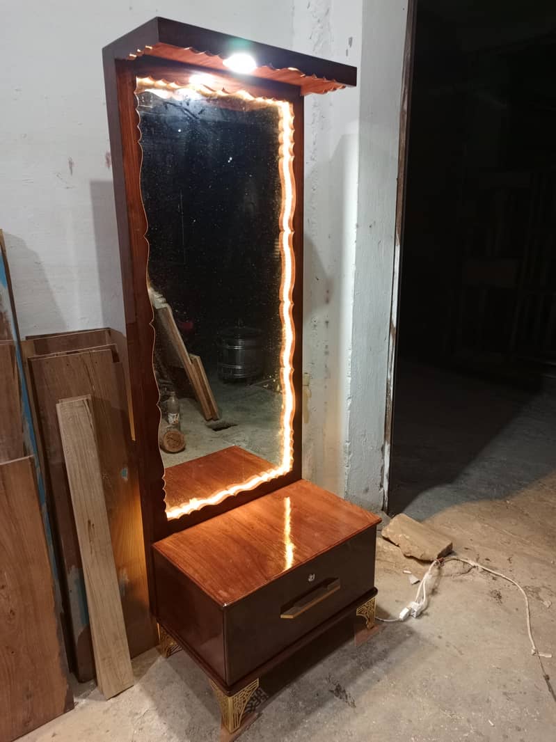 Mirror with Box 1