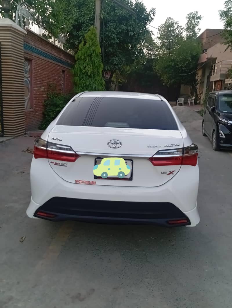 Corolla Altis 1.6 Automatic 3