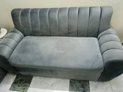 2+2 sofa set