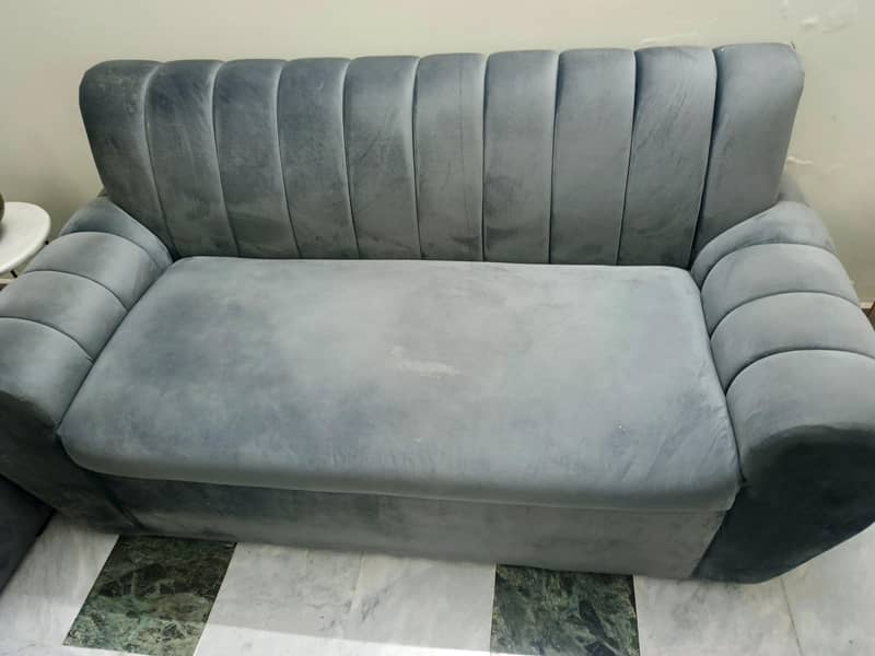 2+2 sofa set 0