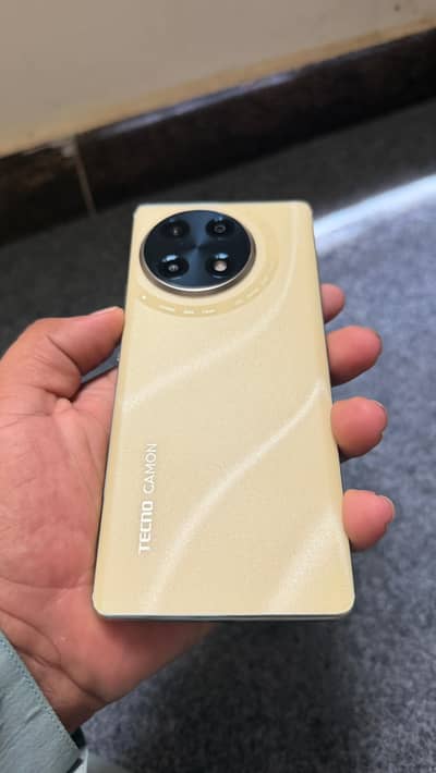 Tecno camon 30s
