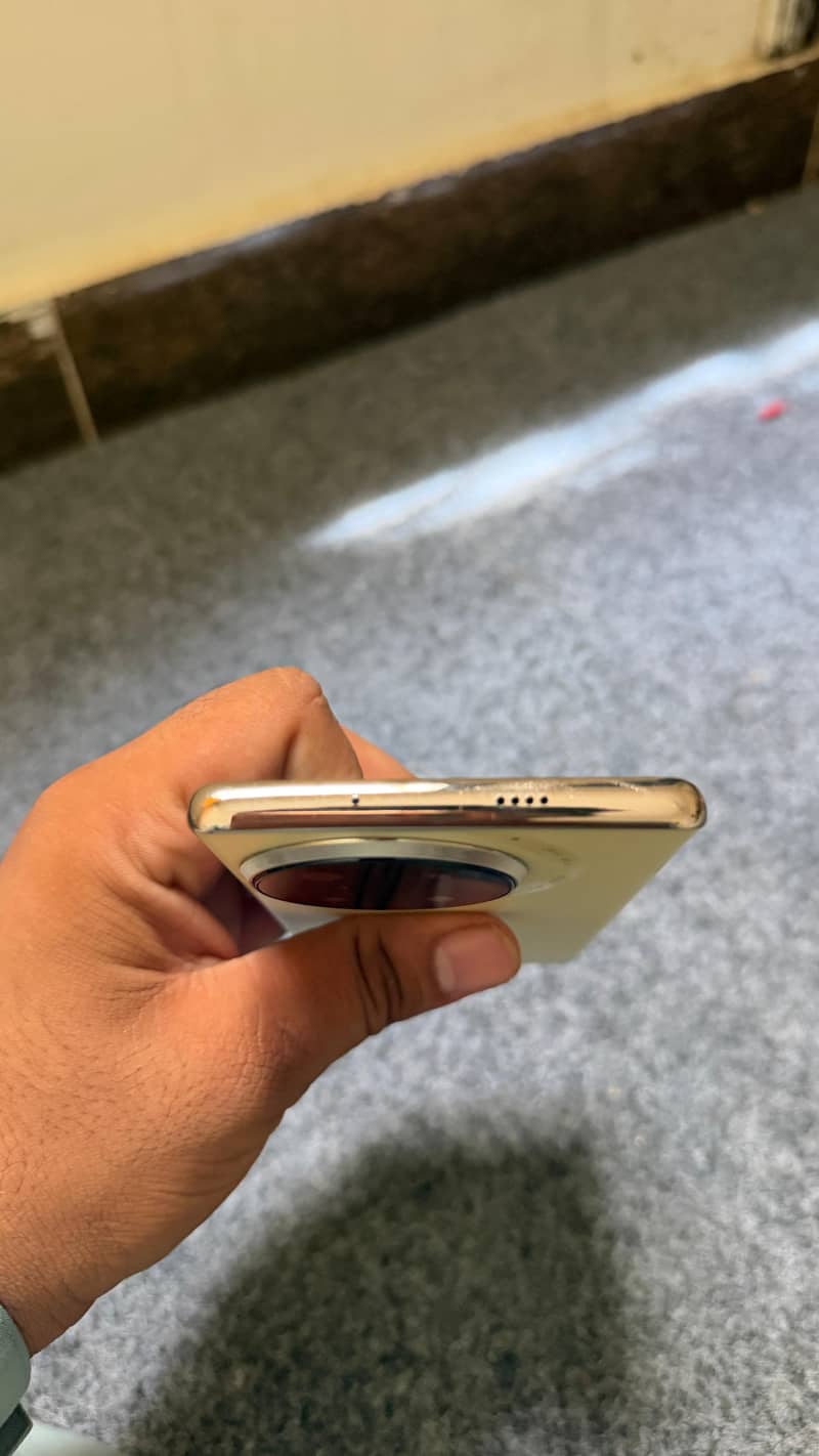 Tecno camon 30s 1