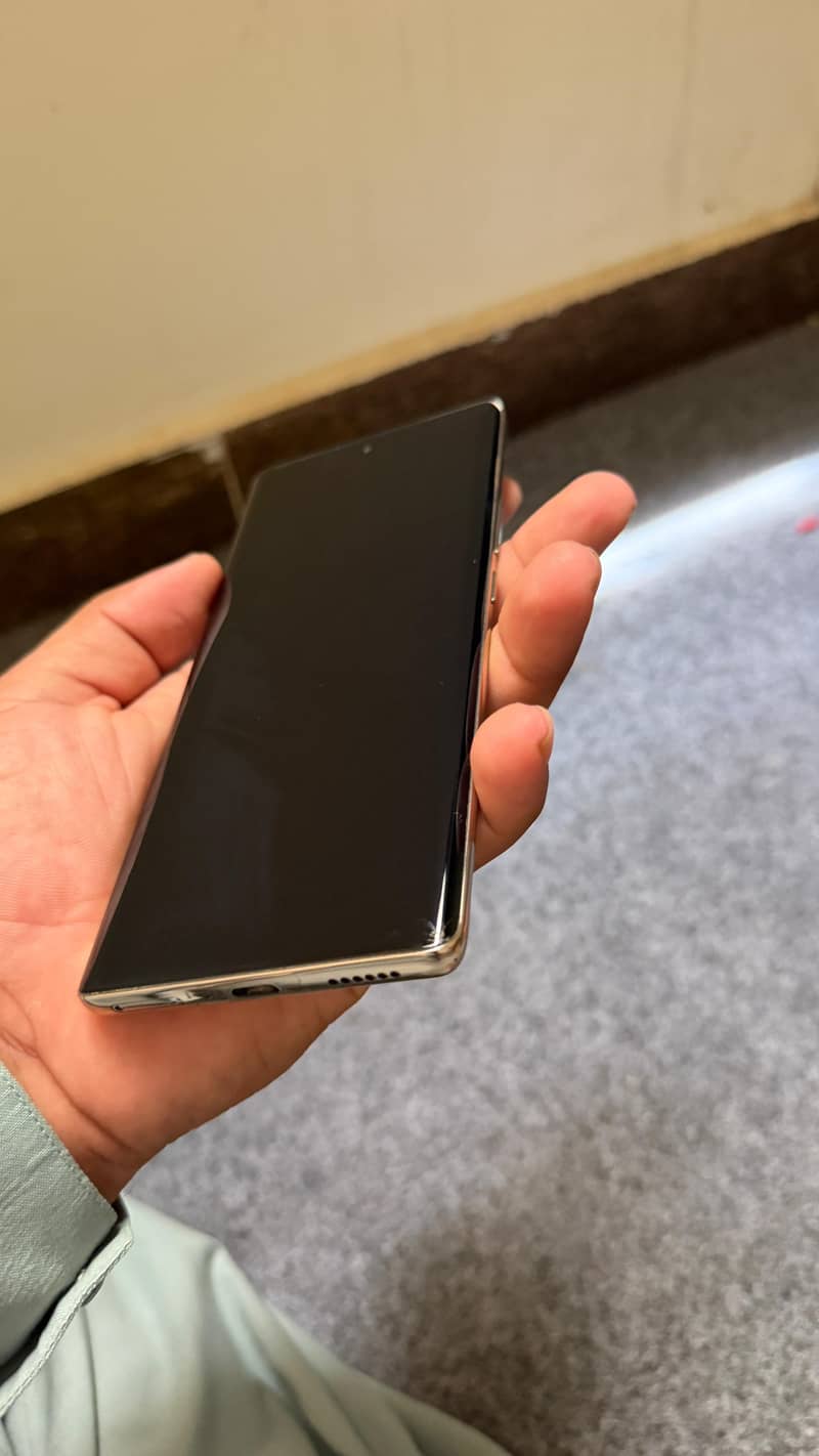 Tecno camon 30s 5