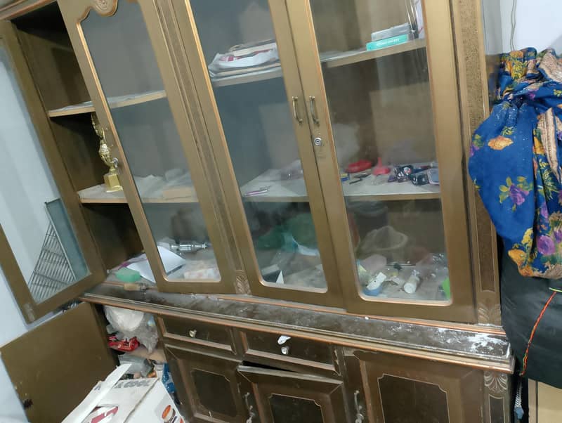 bartano wali almari 4