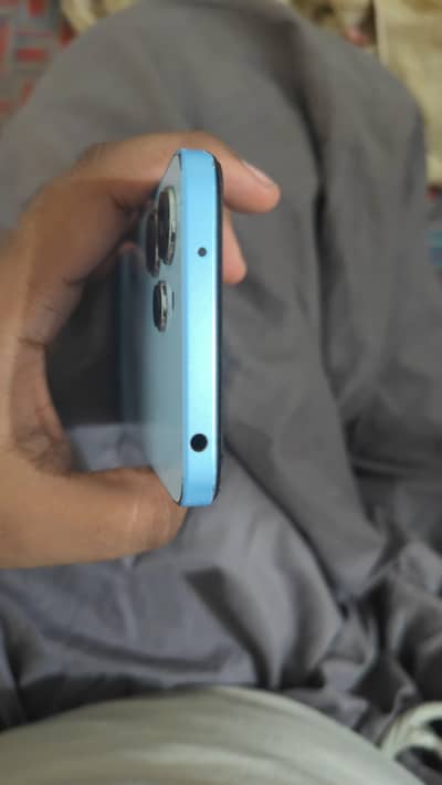 Redmi 12 (8/128GB) - Like New Condition - With Box