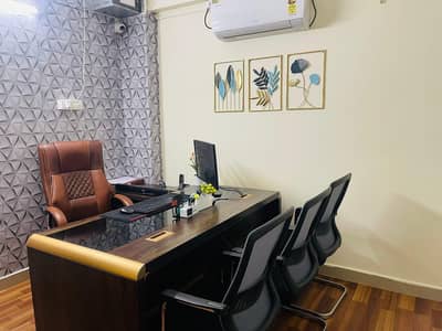 Ek female ki jarurat hai reception ke liye