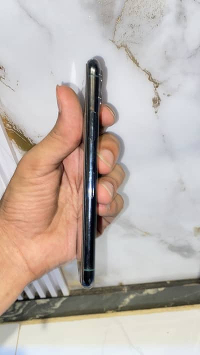 iphone 11pro unbox cash on delivery all over pakistan
