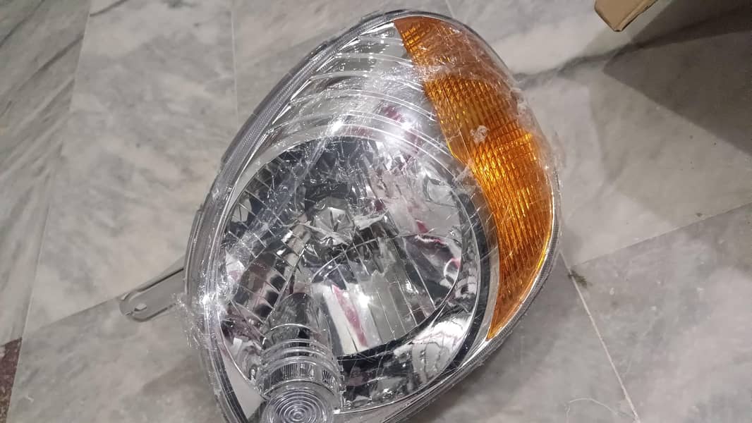Santro head light 1