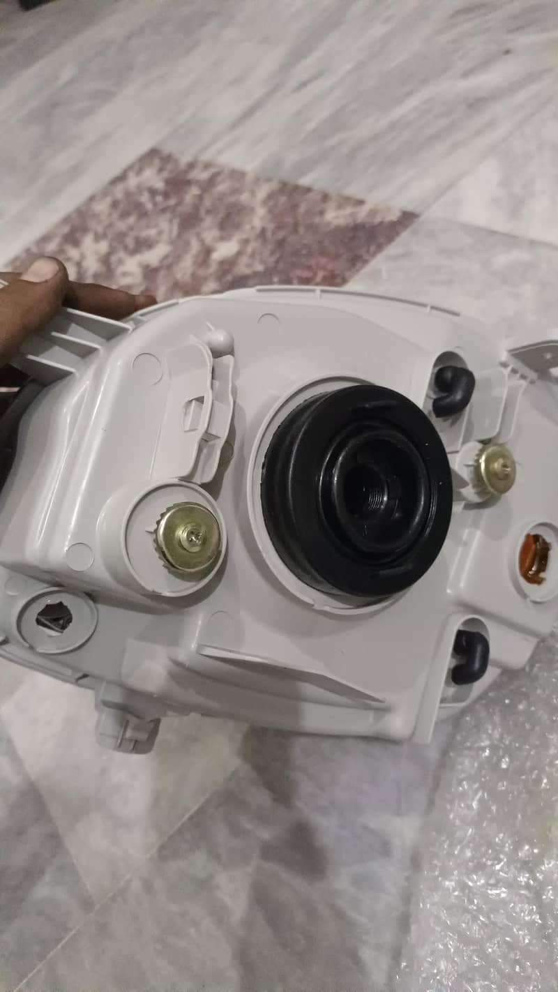 Santro head light 5