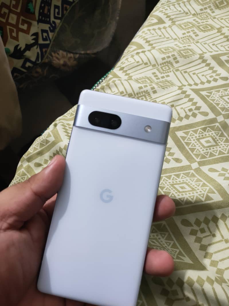 Google Pixel 7A 1