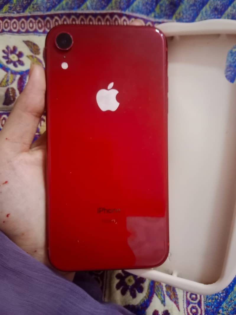 iPhone XR 4