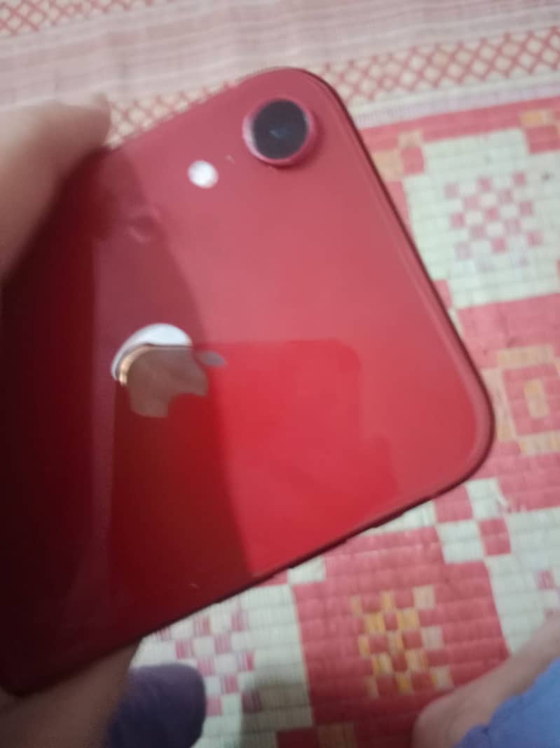 iPhone XR 5