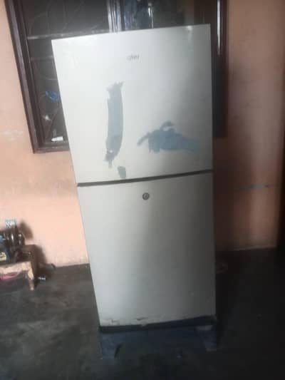 Haier Refrigerator For Sell chalny me bilkul ok hai Cooling zbardast h