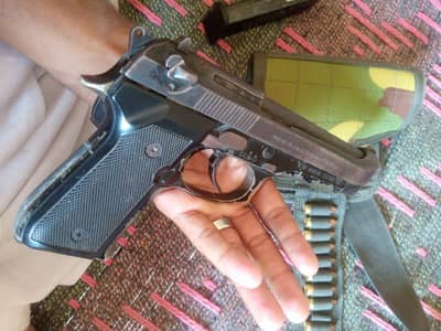 BERRETA 92 FS Italy made single shot 14 round for sale and exchange