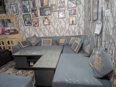 i want to sell my sofa set