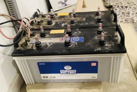 12 V Daewoo DIB 180 Deep Cycle Battery 180Ah – Excellent Condition