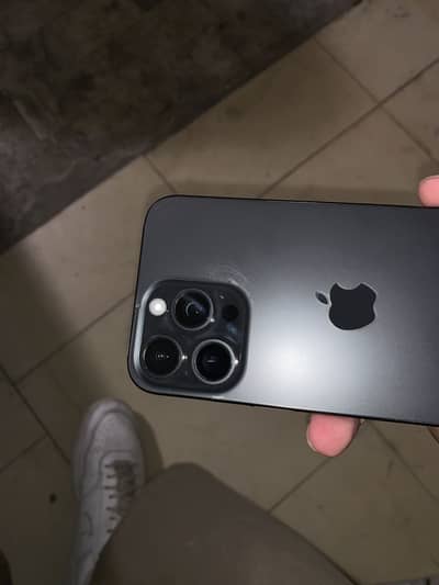 IPHONE 15 PRO MAX 512 GB JV 10/10 CONDITION