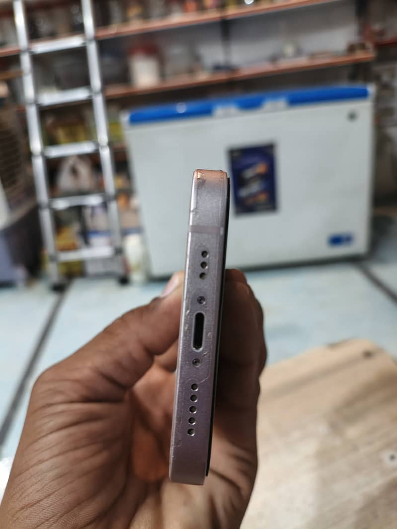 Iphone 13 2