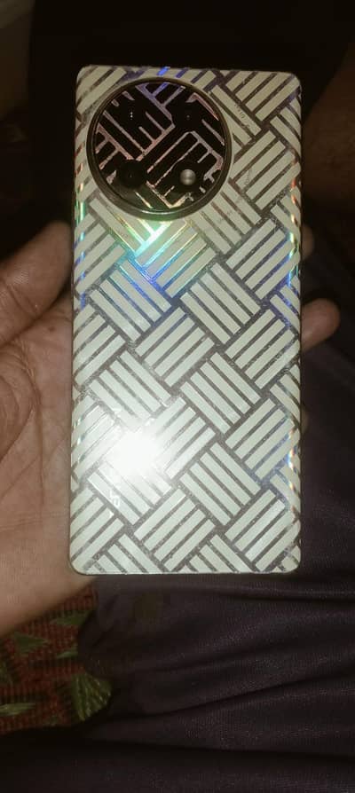 Tecno camon30s 8+8.256ram memery