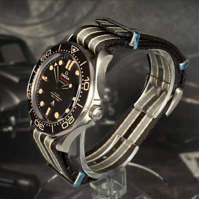 Omega Seamaster Diver 007 Edition Black Dial 42mm Nato