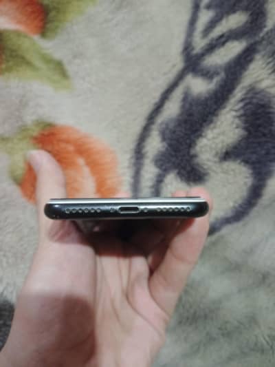 I phone SE 2nd generation 64 Gb