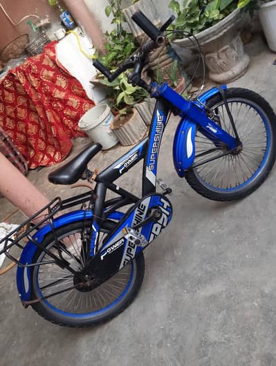 Bacho ki cycle hai new hai important hai