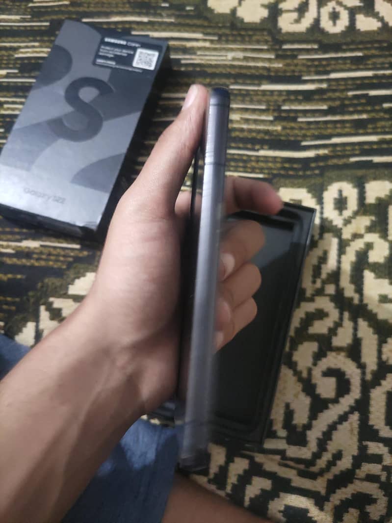 S22 with box 2