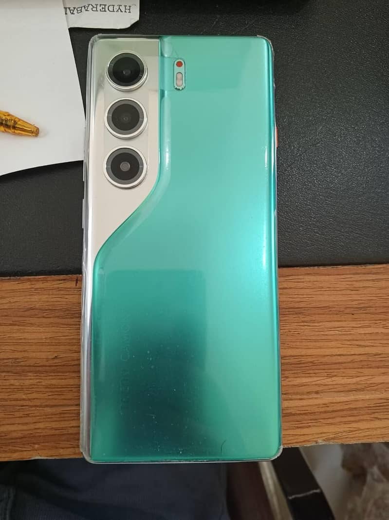 Camon 40 pro 3