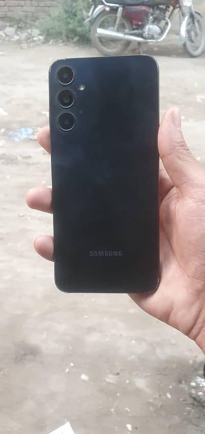 Samsung A05s