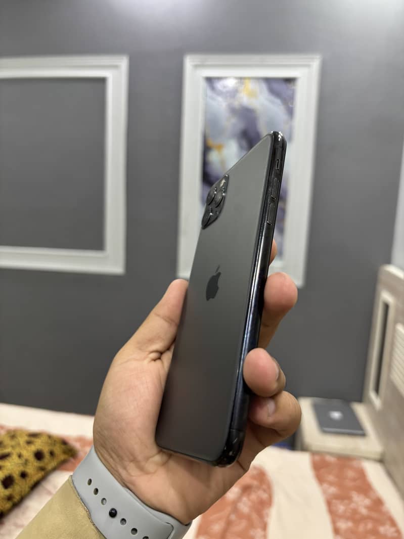 Iphone 11 pro max 3