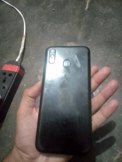 Infinix smart 4   . . Back dakan khrab ha . . . camra back khrab ha . .