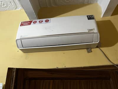 Ac 1 ton  damlance