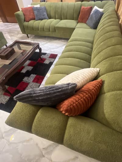L shape sofa with seat and cushions
