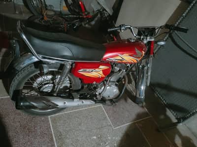 Honda 125 model 2021 Very Good condition Home Use